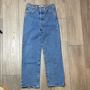 Levi’s premium ribcage straight ankle Classic Blue Denim Jeans 24 women